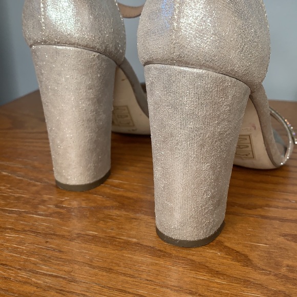 ❌SOLD❌ Call It Spring Heels - Picture 3 of 4